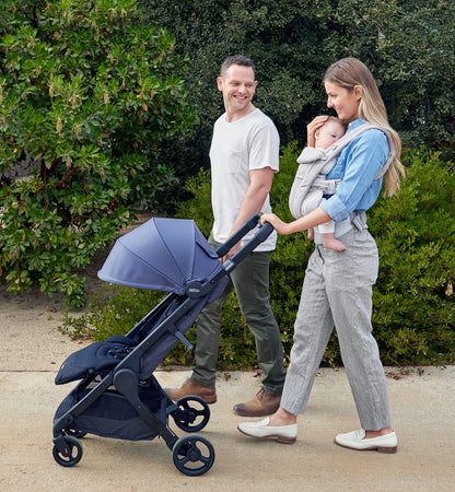 Ergobaby Omni Breeze Babytrage für Neugeborene ab Geburt bis 20kg, 4 Positionen SoftFlex Mesh Ergonomische Babybauchtrage Rückentrage Baby-Tragetasche, Natural Beige
